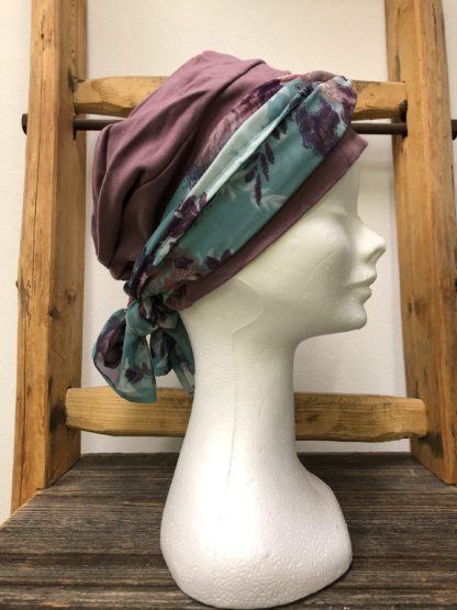 bonnet mauve avec foulard – Image 2