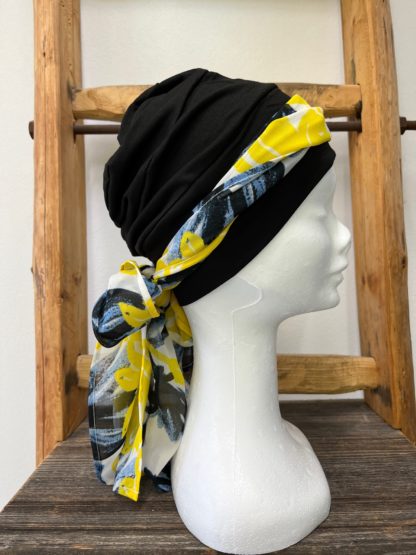 bonnet noir avec foulard – Image 2