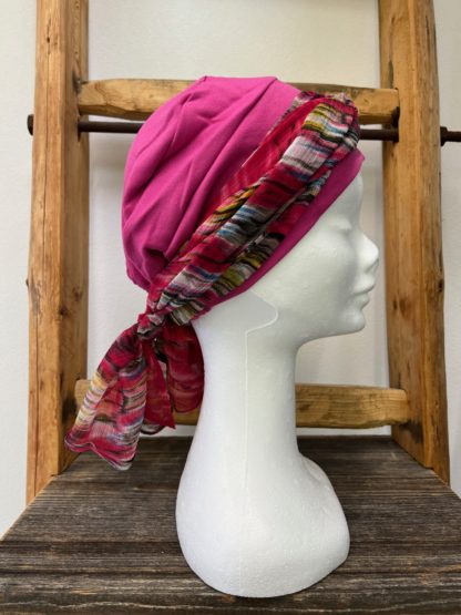 bonnet fuchsia avec foulard – Bild 2