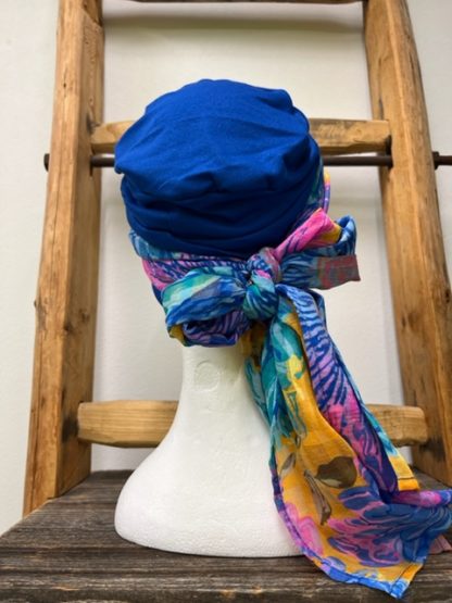 bonnet bleu roi avec foulard - Image 3