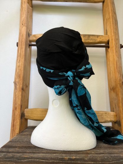 bonnet noir avec foulard – Image 3