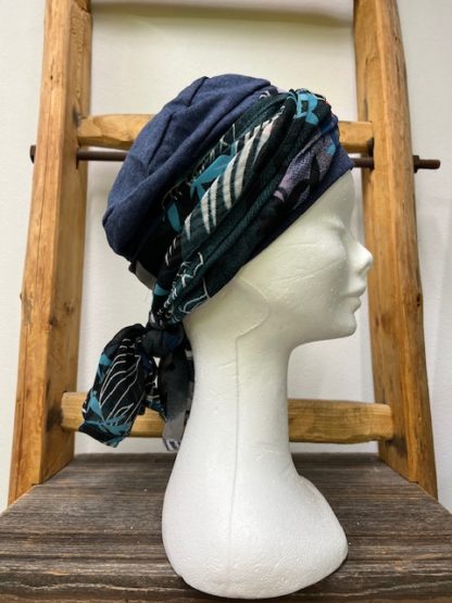 bonnet bleu avec foulard - Image 2